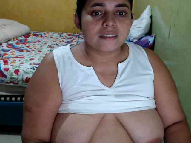 mia-naughty webcam