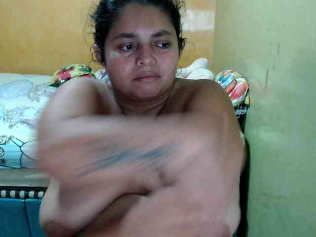mia-naughty webcam