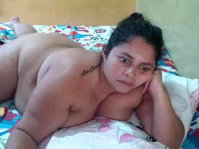 mia-naughty webcam
