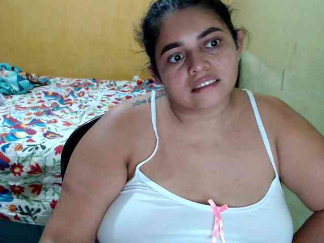 mia-naughty webcam