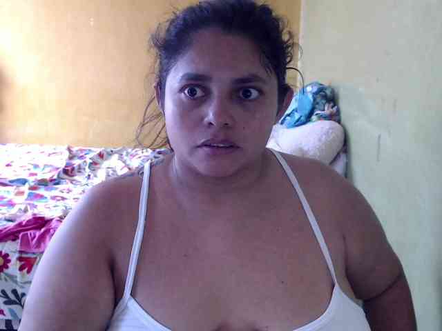 mia-naughty webcam
