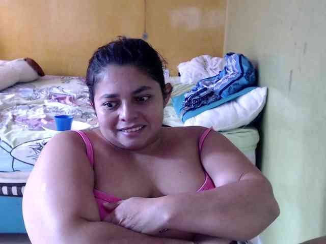 mia-naughty webcam