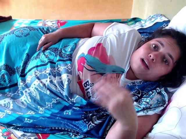 mia-naughty webcam