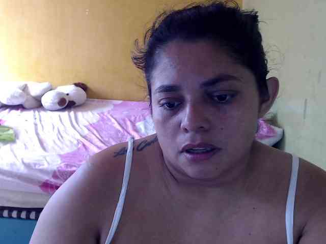 mia-naughty webcam