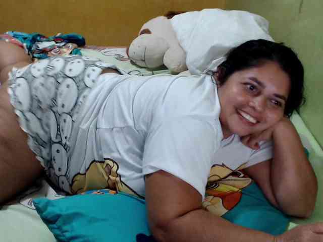 mia-naughty webcam