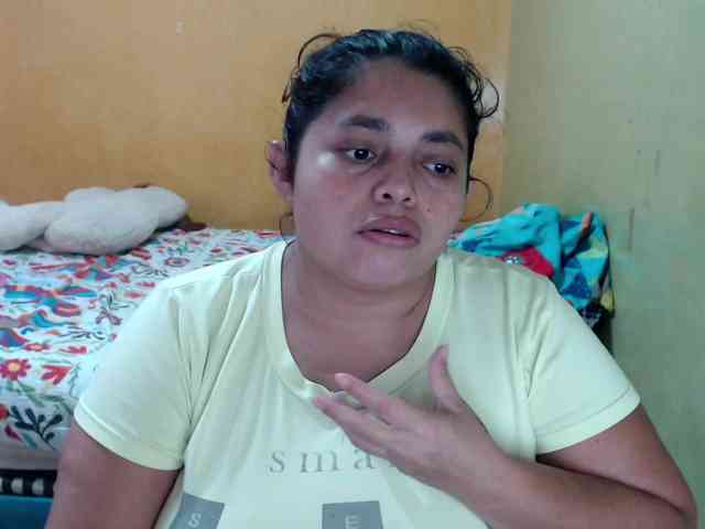 mia-naughty webcam