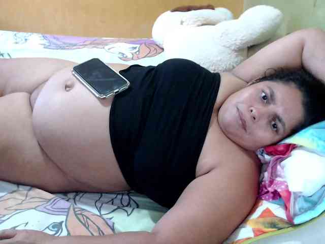 mia-naughty webcam