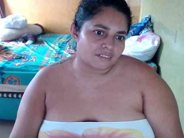 mia-naughty webcam