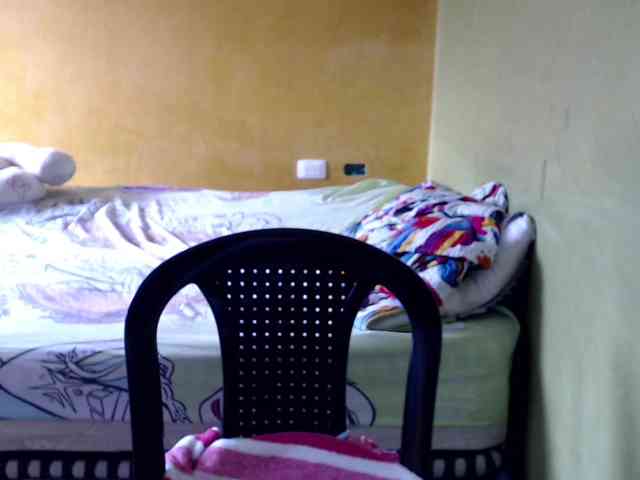 mia-naughty webcam