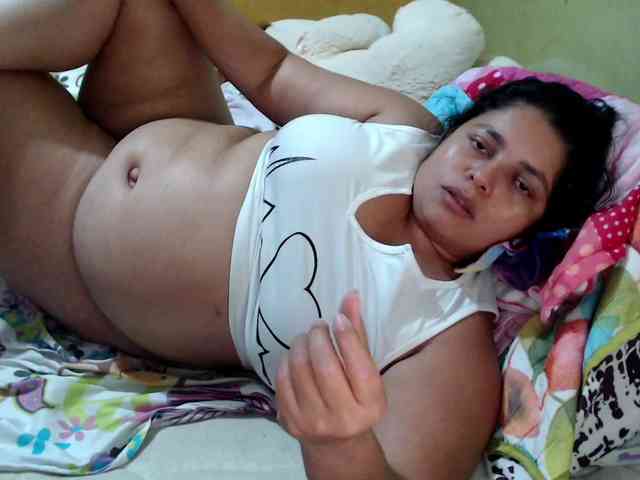 mia-naughty webcam