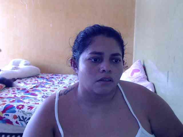 mia-naughty webcam
