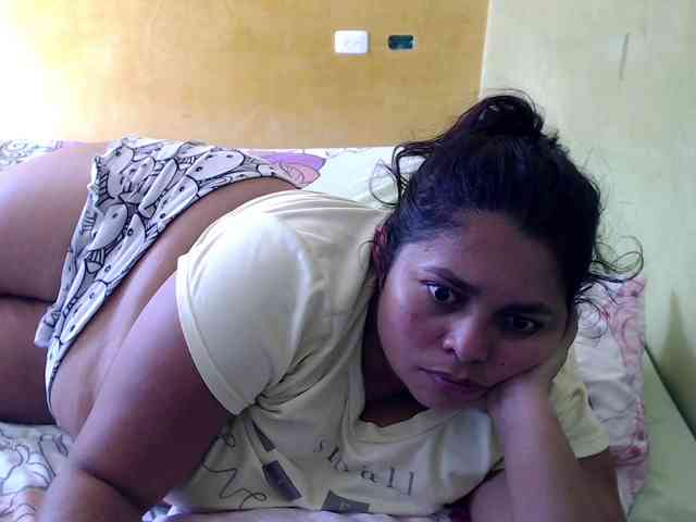 mia-naughty webcam