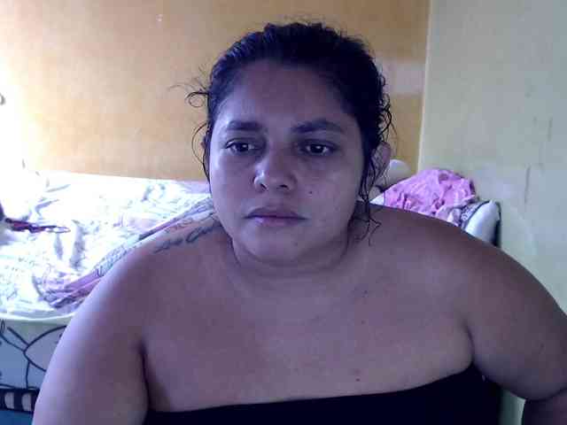 mia-naughty webcam