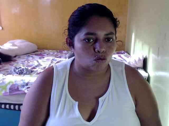 mia-naughty webcam