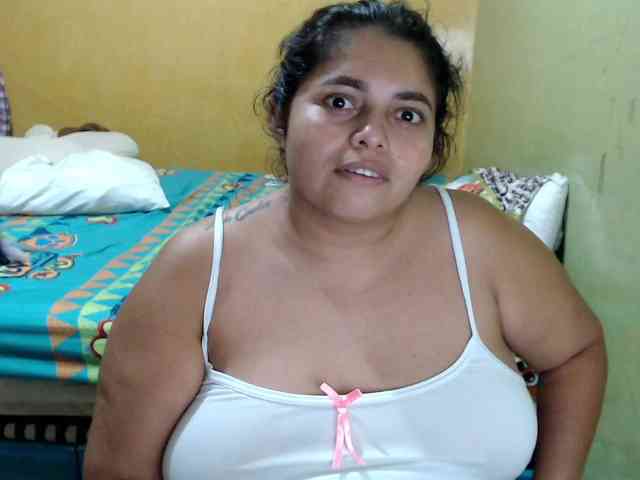 mia-naughty webcam
