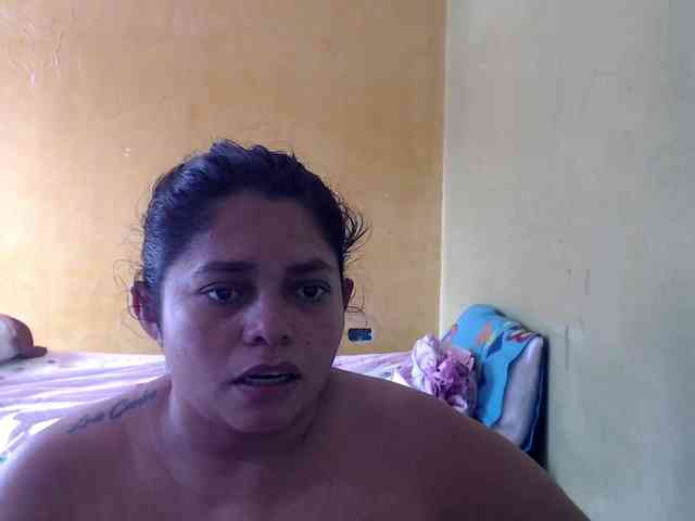 mia-naughty webcam