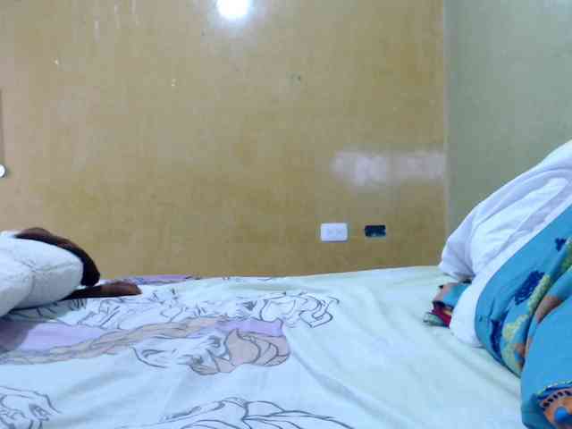 mia-naughty webcam