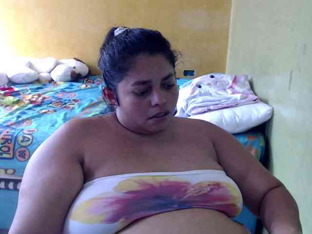 mia-naughty webcam