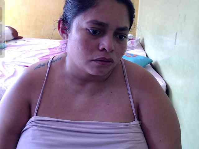mia-naughty webcam