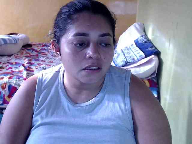 mia-naughty webcam
