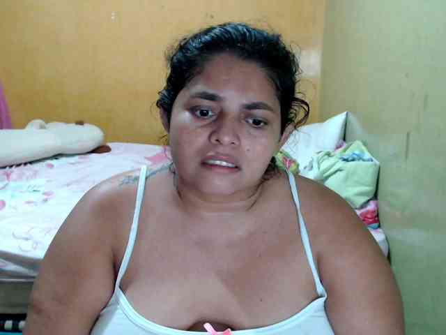mia-naughty webcam