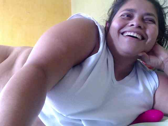 mia-naughty webcam