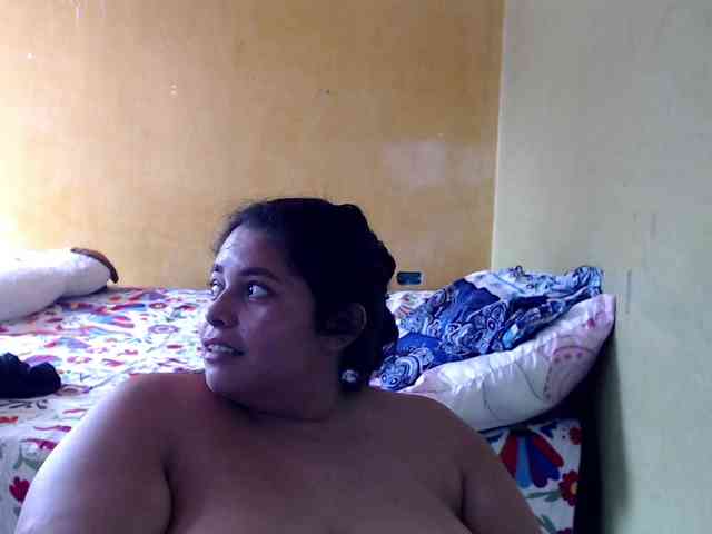 mia-naughty webcam