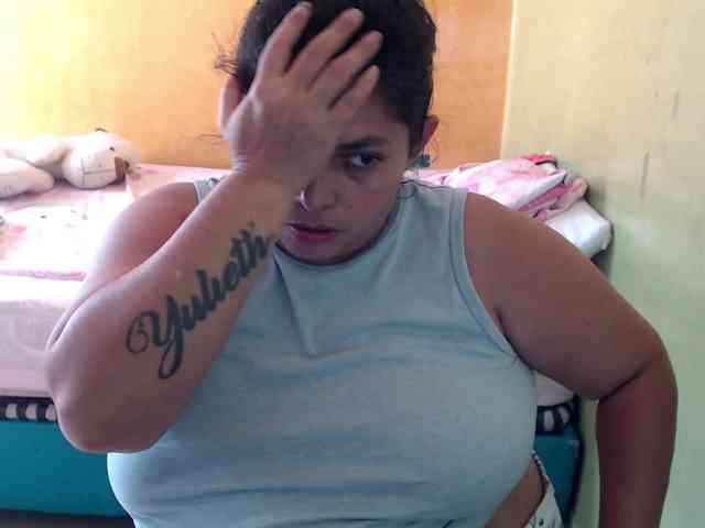 mia-naughty webcam