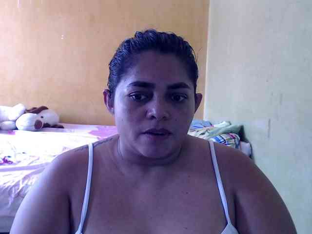 mia-naughty webcam