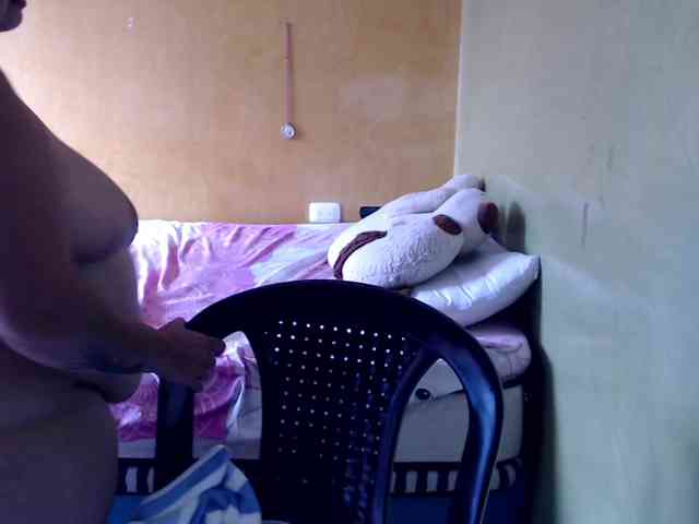mia-naughty webcam