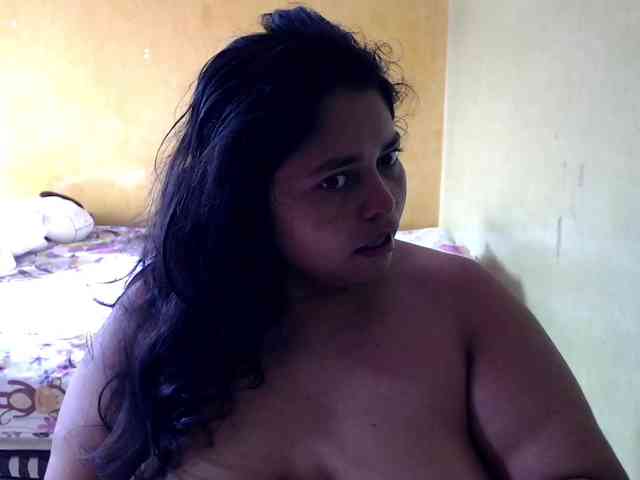 mia-naughty webcam