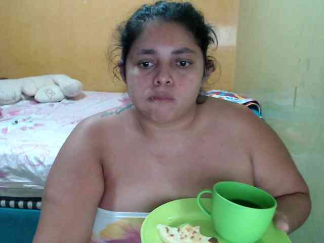 mia-naughty webcam