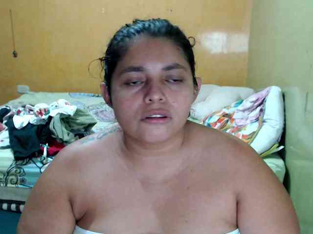 mia-naughty webcam