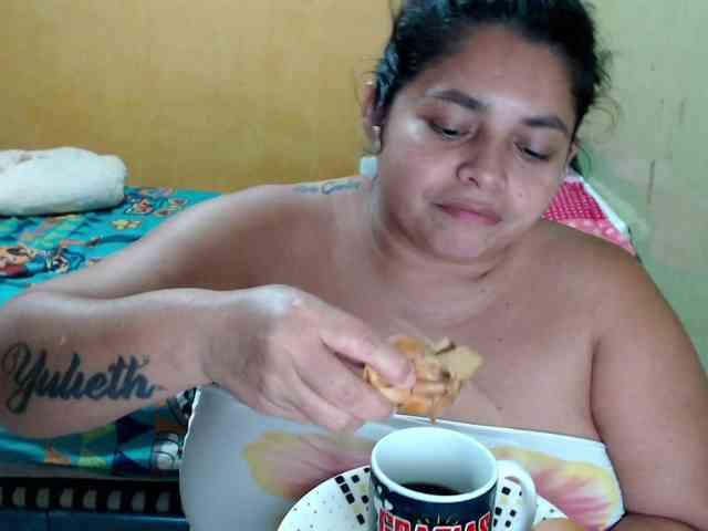 mia-naughty webcam