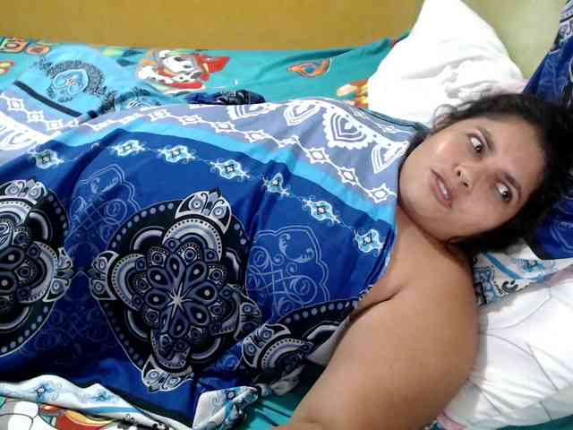 mia-naughty webcam