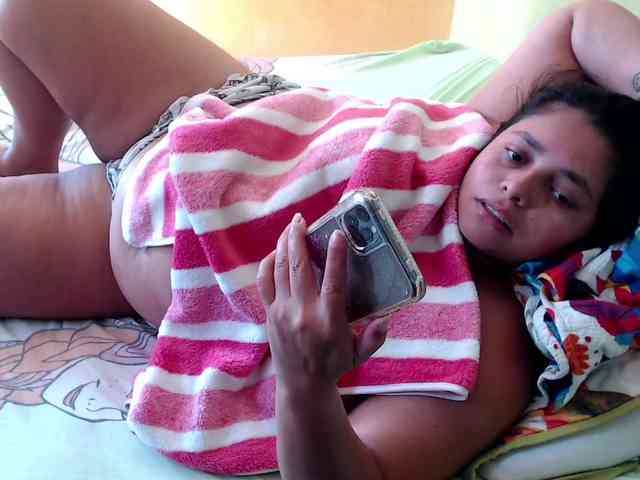 mia-naughty webcam