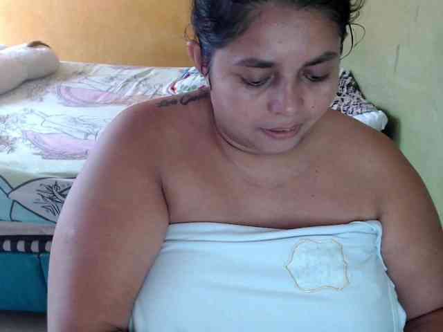 mia-naughty webcam