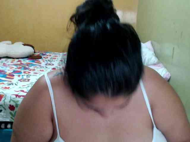 mia-naughty webcam