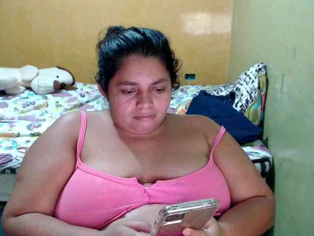 mia-naughty webcam
