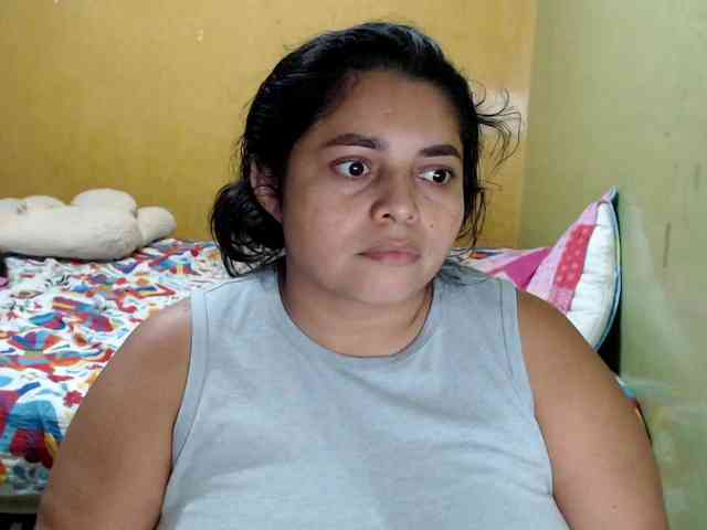 mia-naughty webcam