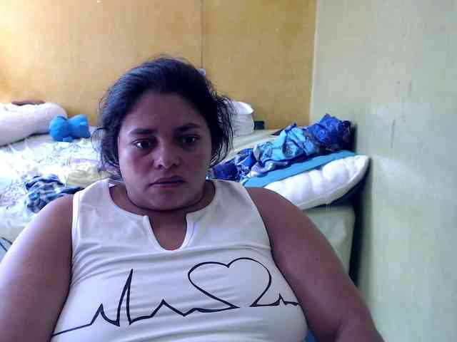 mia-naughty webcam