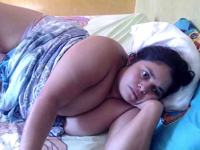 mia-naughty webcam