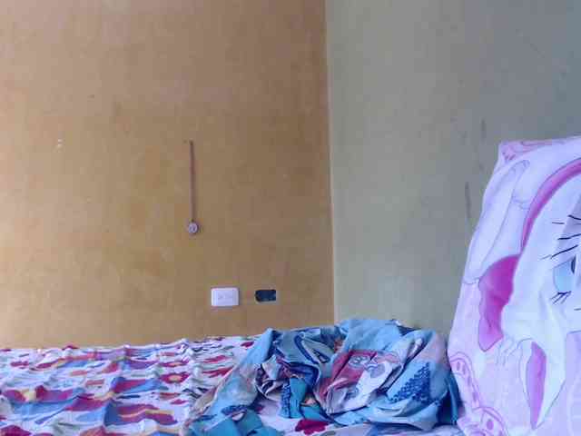 mia-naughty webcam