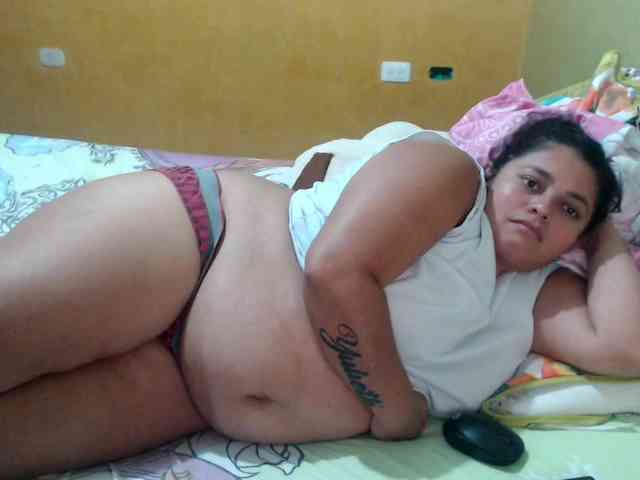 mia-naughty webcam