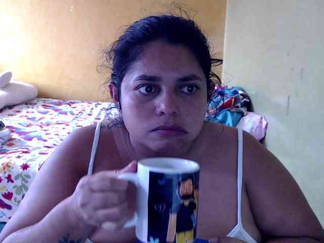 mia-naughty webcam