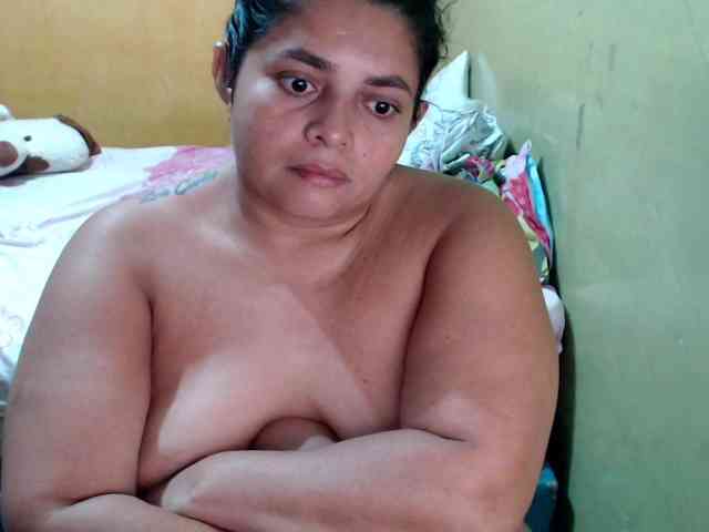 mia-naughty webcam
