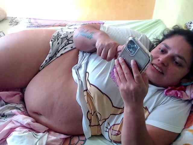 mia-naughty webcam