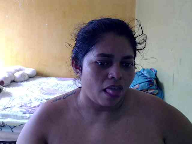 mia-naughty webcam