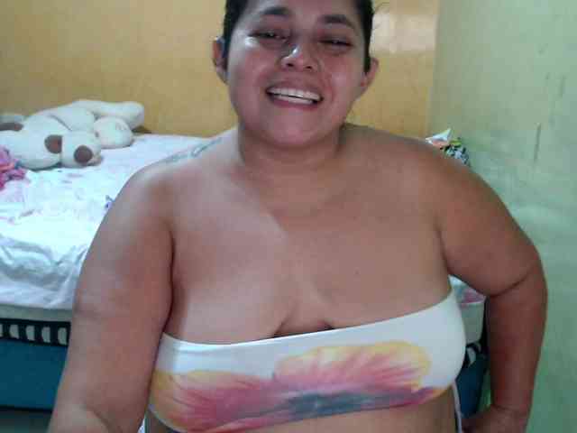 mia-naughty webcam