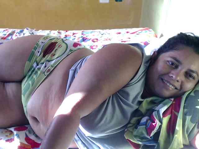 mia-naughty webcam